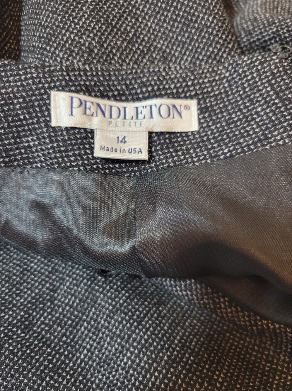 Vintage Pendleton 100% Virgin Wool Pencil Skirt 14 Petite Made USA - Picture 3 of 6